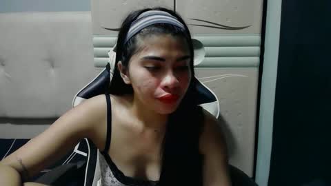 Snapshot of sexy_hot_pussie chatting on 11-07-25, 12:16 just call me sofia online show from 11-07-25, 12:16