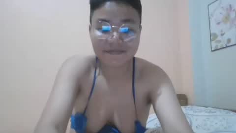 Snapshot of sexy_hotass_girl chatting on 01-07-25, 11:37 Anna online show from 01-07-25, 11:37
