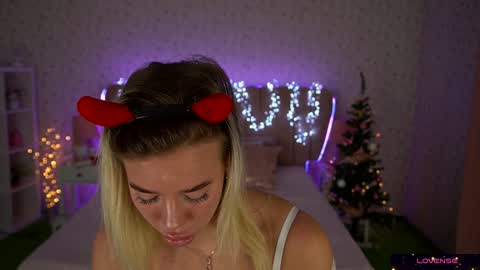 Snapshot of sexy_ira chatting on 01-04-25, 05:27 Ira online show from 01-04-25, 05:27