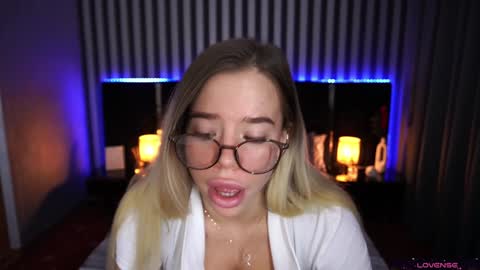 Snapshot of sexy_ira chatting on 01-30-25, 06:46 Ira online show from 01-30-25, 06:46