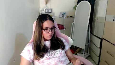 sexy_jasmin08 online show from 11-01-25, 11:34