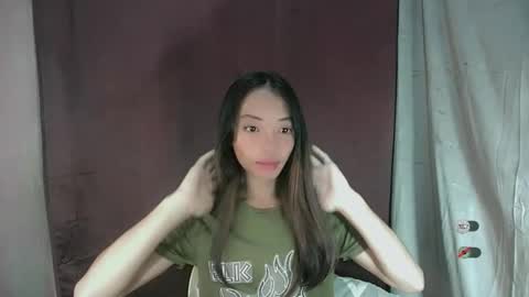 Snapshot of sexy_jeann chatting on 11-23-25, 11:15 Shane online show from 11-23-25, 11:15