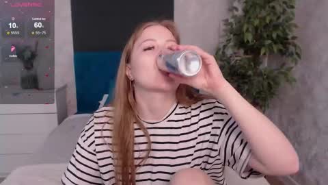 Jennifer online show from 02-08-26, 08:18