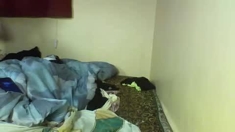 Snapshot of sexy_kaly chatting on 09-19-25, 04:29 Sexy kaly online show from 09-19-25, 04:29