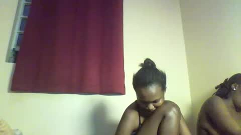 Snapshot of sexy_kaly chatting on 09-30-25, 12:59 Sexy kaly online show from 09-30-25, 12:59