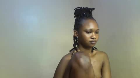 Snapshot of sexy_kaly chatting on 10-15-25, 12:27 Sexy kaly online show from 10-15-25, 12:27