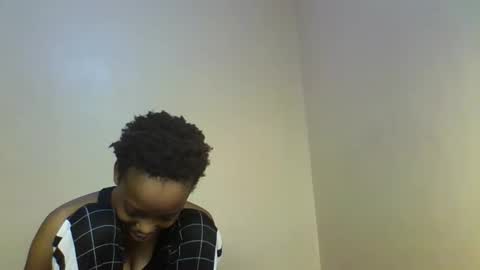 Snapshot of sexy_kaly chatting on 10-16-25, 12:39 Sexy kaly online show from 10-16-25, 12:39