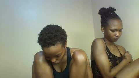 Snapshot of sexy_kaly chatting on 10-19-25, 02:18 Sexy kaly online show from 10-19-25, 02:18