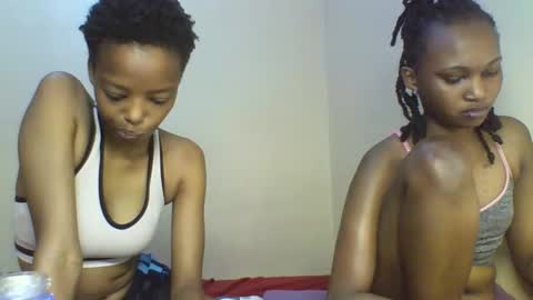 Snapshot of sexy_kaly chatting on 10-21-25, 02:40 Sexy kaly online show from 10-21-25, 02:40