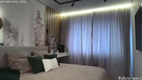 sexy_leksy online show from 04-30-26, 02:12