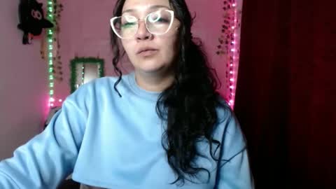 sexy lolas online show from 02-26-25, 06:04