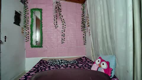 sexy lolas online show from 03-16-26, 05:44