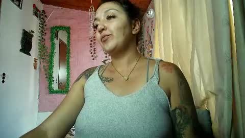 sexy lolas online show from 07-29-26, 10:41