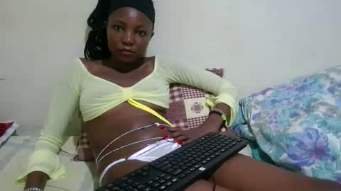 Snapshot of sexy_mariannah chatting on 03-03-26, 05:41 sexy_mariannah online show from 03-03-26, 05:41