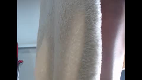 Snapshot of sexy_mature_hot01 chatting on 09-20-25, 01:39 MARIPOSA online show from 09-20-25, 01:39