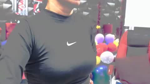 Snapshot of sexy_mature_hot01 chatting on 10-22-25, 12:16 MARIPOSA online show from 10-22-25, 12:16