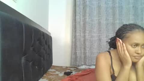 maya online show from 04-23-26, 03:08