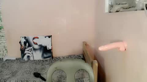 mika online show from 02-02-25, 12:30