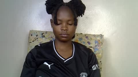 Molyne online show from 03-12-26, 05:24