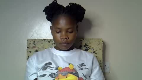 Molyne online show from 03-23-26, 12:58