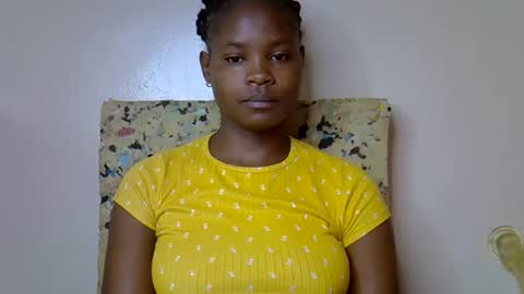 Molyne online show from 04-16-26, 01:39