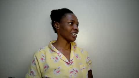 sexy_muna2 online show from 03-18-26, 12:30