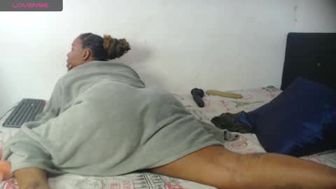 Snapshot of sexy_night_bm chatting on 12-08-24, 07:05 Jhoana online show from 12-08-24, 07:05