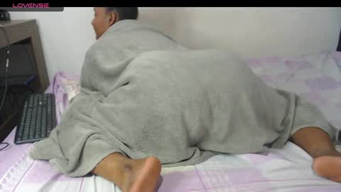 Snapshot of sexy_night_bm chatting on 01-17-25, 05:00 Jhoana online show from 01-17-25, 05:00