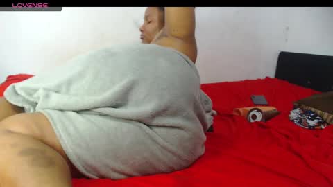 Snapshot of sexy_night_bm chatting on 02-09-25, 11:25 Jhoana online show from 02-09-25, 11:25