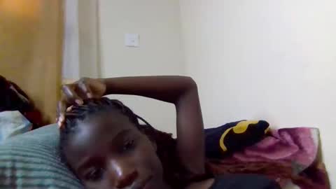 sexy_petittie online show from 09-17-25, 07:43