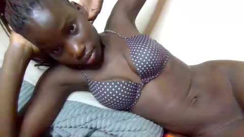 sexy_petittie online show from 11-16-25, 06:19