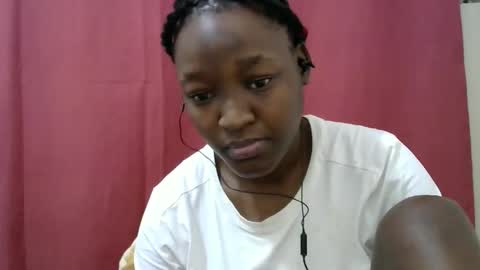 sexy_phoina online show from 11-08-25, 06:51