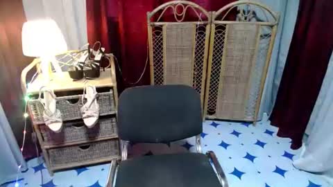 angela online show from 03-10-26, 07:35