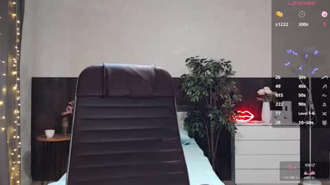 Annie - Your Dream Girl online show from 02-11-25, 05:58