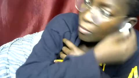 sexy_reen2 online show from 07-23-26, 06:39