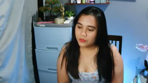 Snapshot of sexy_rose9 chatting on 03-15-26, 03:18 Rose marie online show from 03-15-26, 03:18