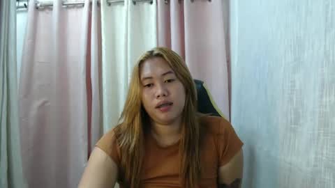 SOFIE  The woman who lives in the province online show from 06-12-26, 03:44