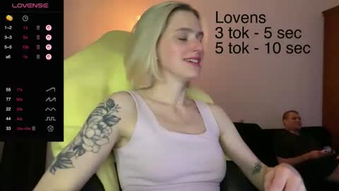 Snapshot of sexy_sweets chatting on 10-24-25, 06:37 Sexy-Sweets online show from 10-24-25, 06:37