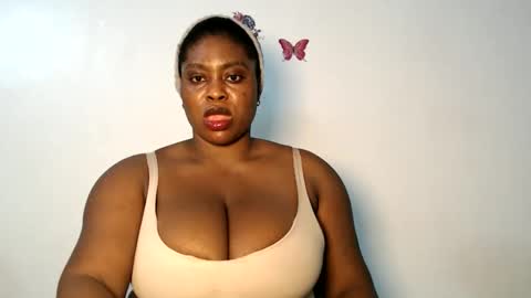 Luna online show from 12-20-25, 11:01