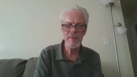 Snapshot of sexy_white_daddy chatting on 02-21-25, 12:16 Daddy online show from 02-21-25, 12:16