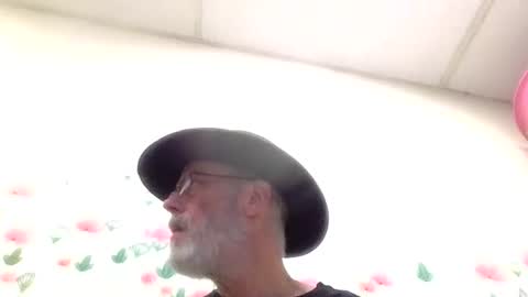 Daddy online show from 04-11-26, 08:40