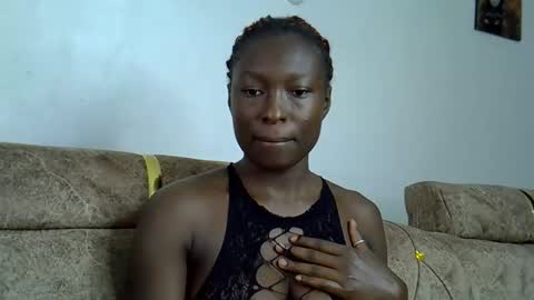 Snapshot of sexy_zola chatting on 04-25-26, 09:45 Im Zola online show from 04-25-26, 09:45