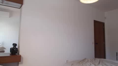 Snapshot of sexyandmarried chatting on 10-20-25, 12:27 sexyandmarried online show from 10-20-25, 12:27
