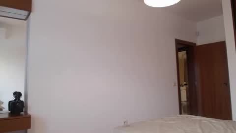 Snapshot of sexyandmarried chatting on 10-21-25, 10:38 sexyandmarried online show from 10-21-25, 10:38