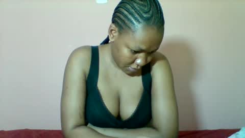 sexyapple2002 online show from 10-29-25, 12:18