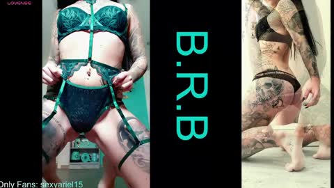 Snapshot of sexyariel15 chatting on 04-16-26, 04:41 SexyAriel15 online show from 04-16-26, 04:41