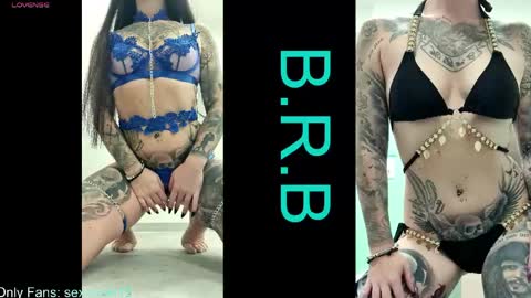 Snapshot of sexyariel15 chatting on 06-09-26, 04:29 SexyAriel15 online show from 06-09-26, 04:29