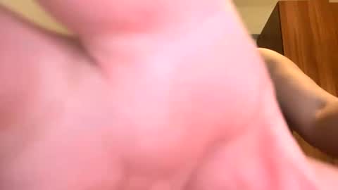 Snapshot of sexyayo666 chatting on 12-06-24, 06:06 ALAYA  online show from 12-06-24, 06:06