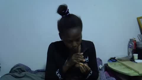 Snapshot of sexybeiby1 chatting on 05-06-26, 01:47 sexybeiby1 online show from 05-06-26, 01:47