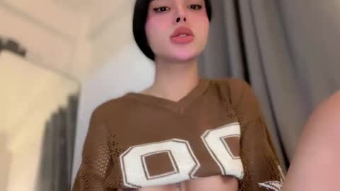 Snapshot of sexybite1 chatting on 05-23-26, 11:25 Seraphina Blaze online show from 05-23-26, 11:25